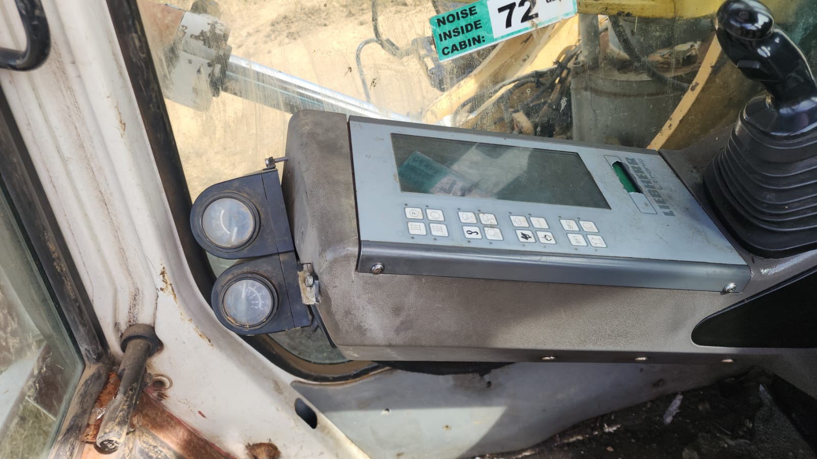 Liebherr R954 Tracked Excavator 50 Ton Stripping for Spares - Image 7