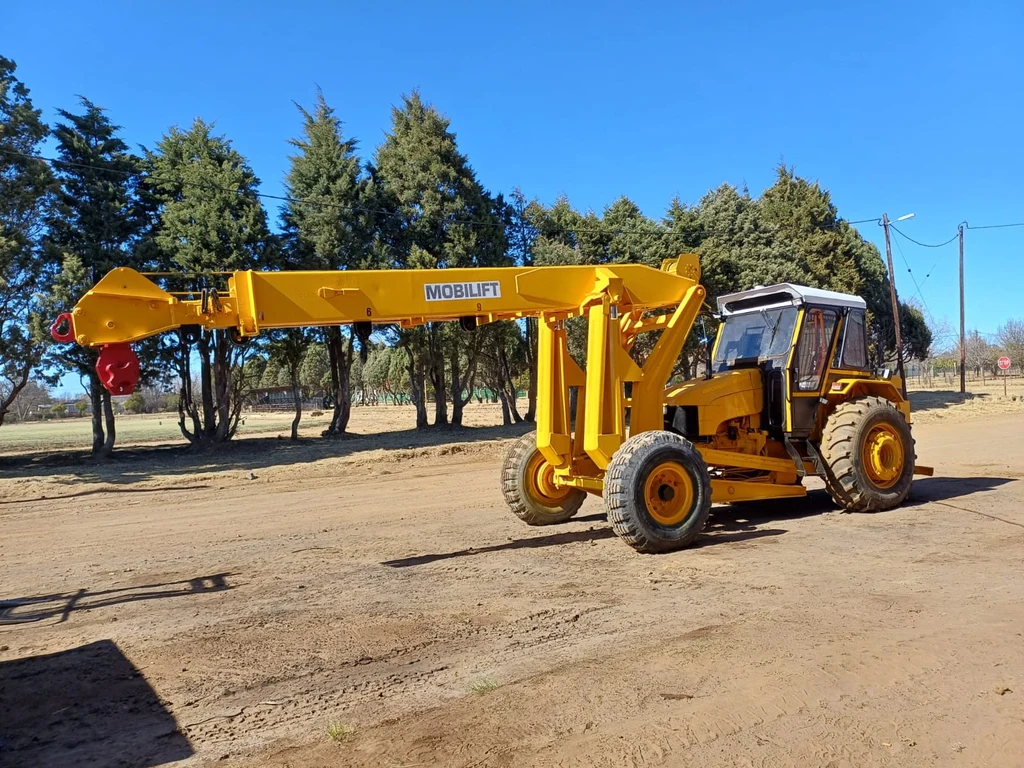 New Holland 9 Ton Mobilift Carry Crane - Image 3