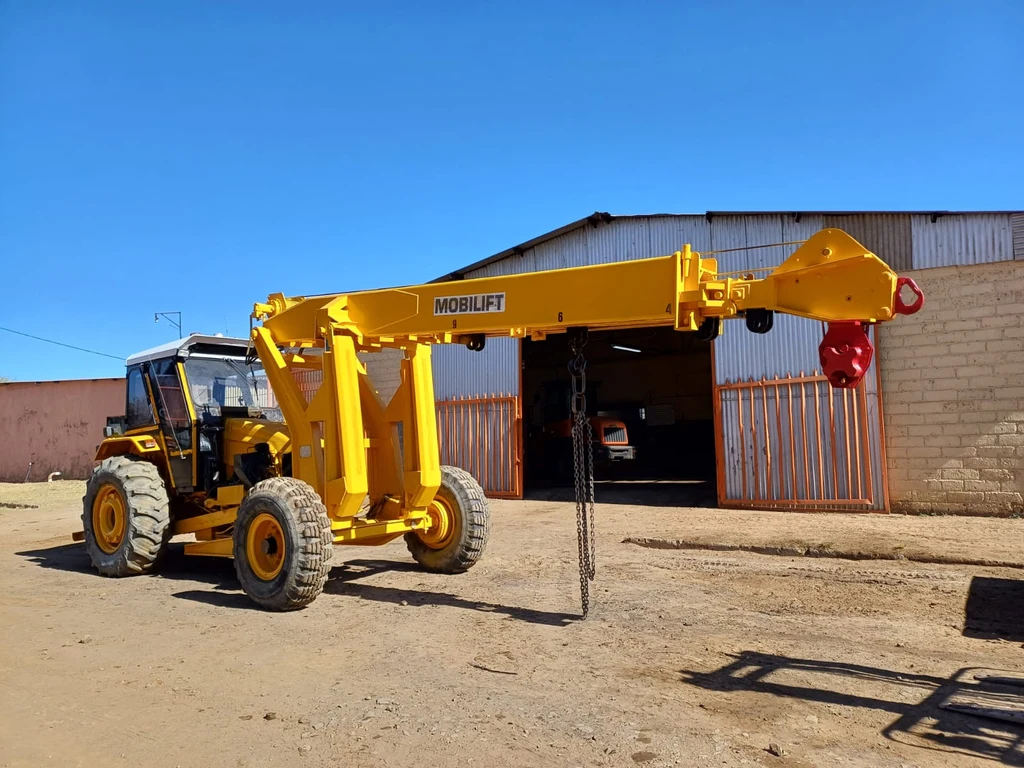 New Holland 9 Ton Mobilift Carry Crane - Image 4