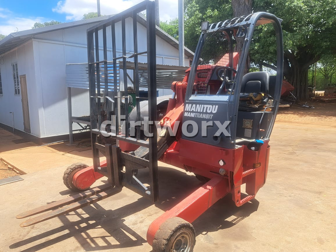 2013 Manitou Truck Mounted Forklift 2.5 Ton