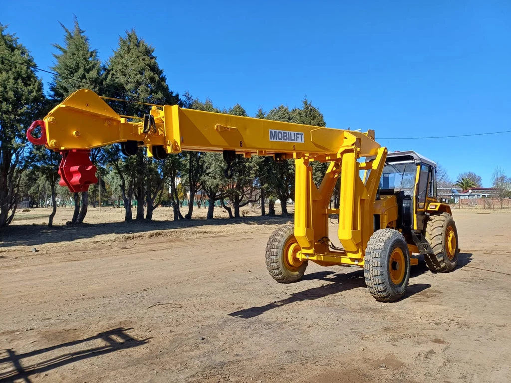 New Holland 9 Ton Mobilift Carry Crane - Image 5