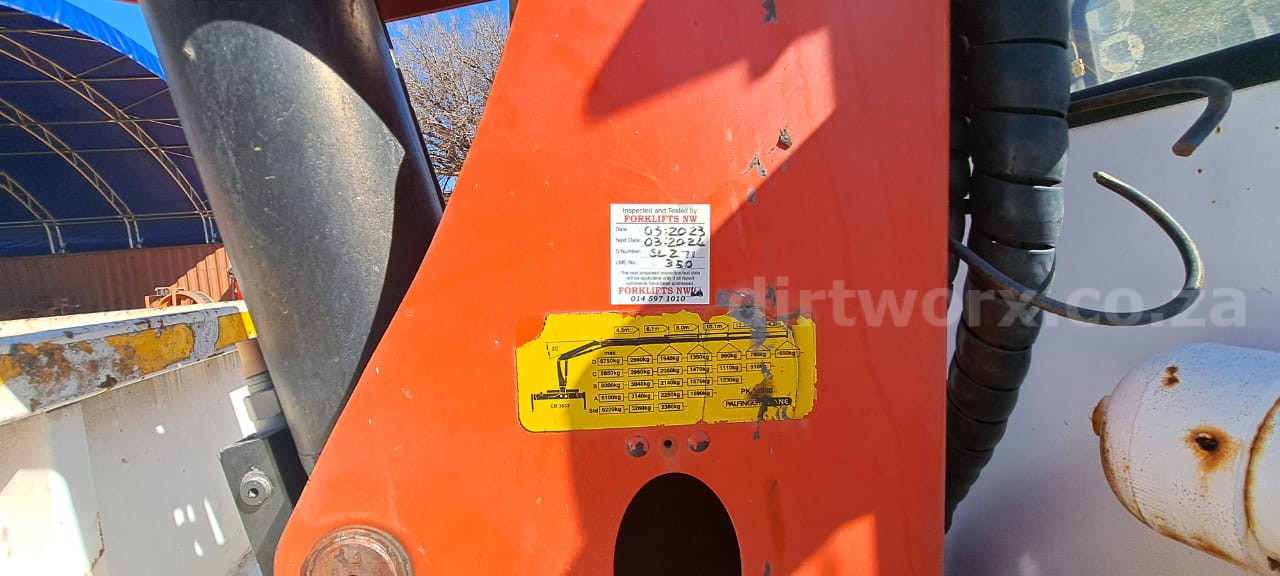 Bird Machines Heavy Duty Utility Vehicle with Crane - Image 19