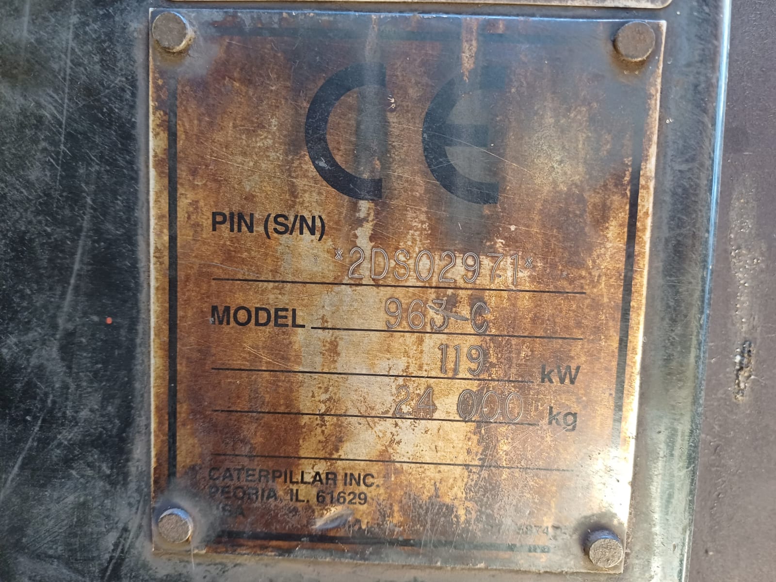 2001 Caterpillar 963C Track Loader - Image 2