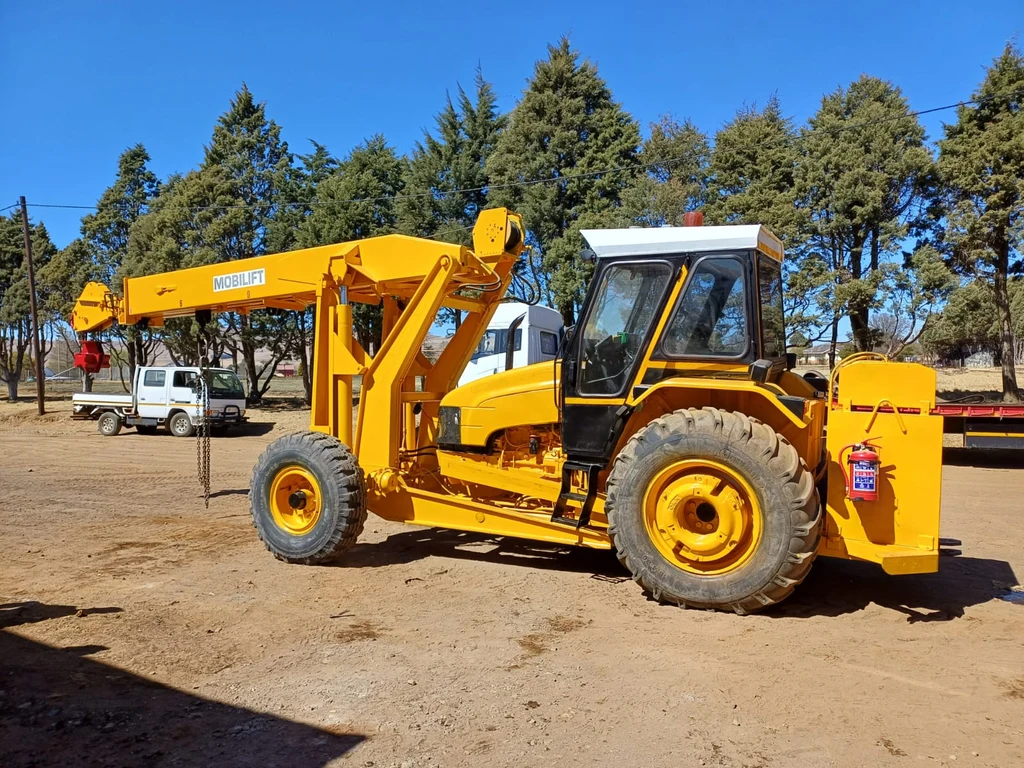 New Holland 9 Ton Mobilift Carry Crane - Image 6