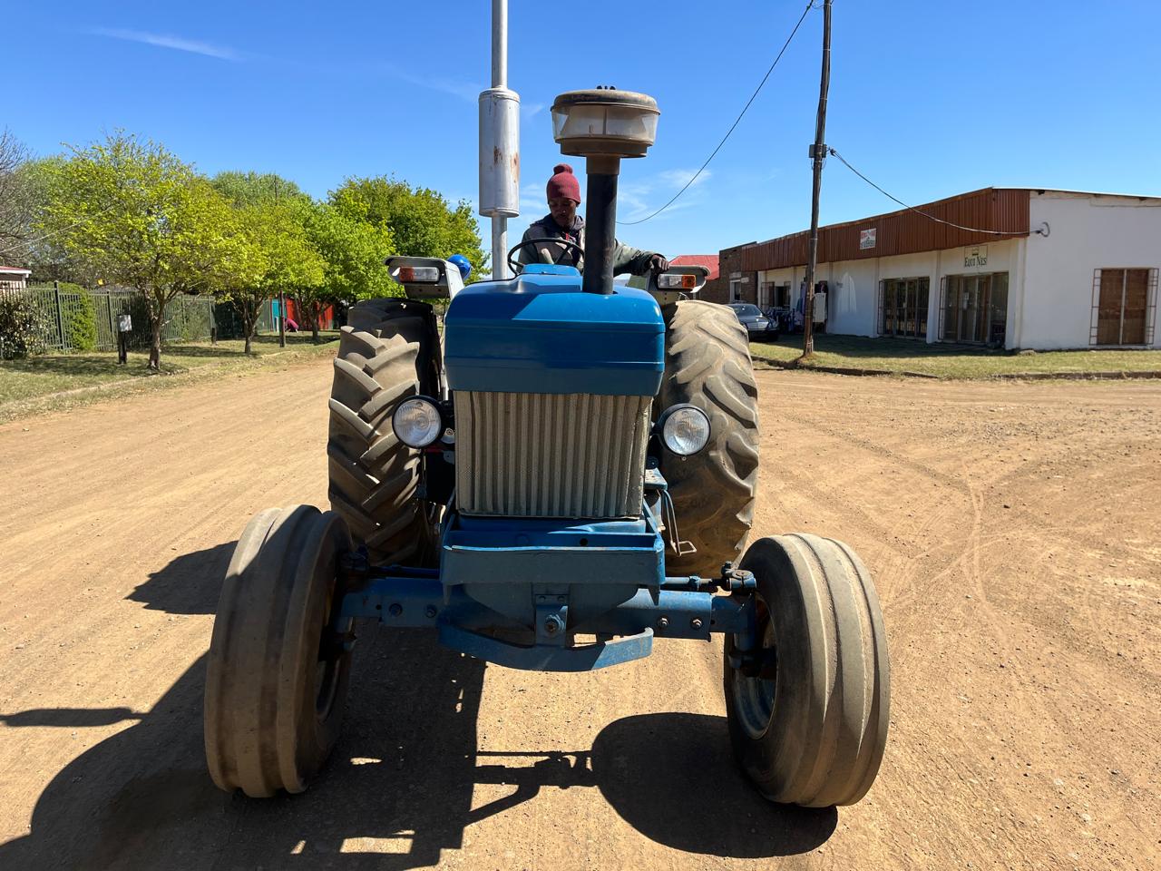 Ford 7610 Tractor - Image 4
