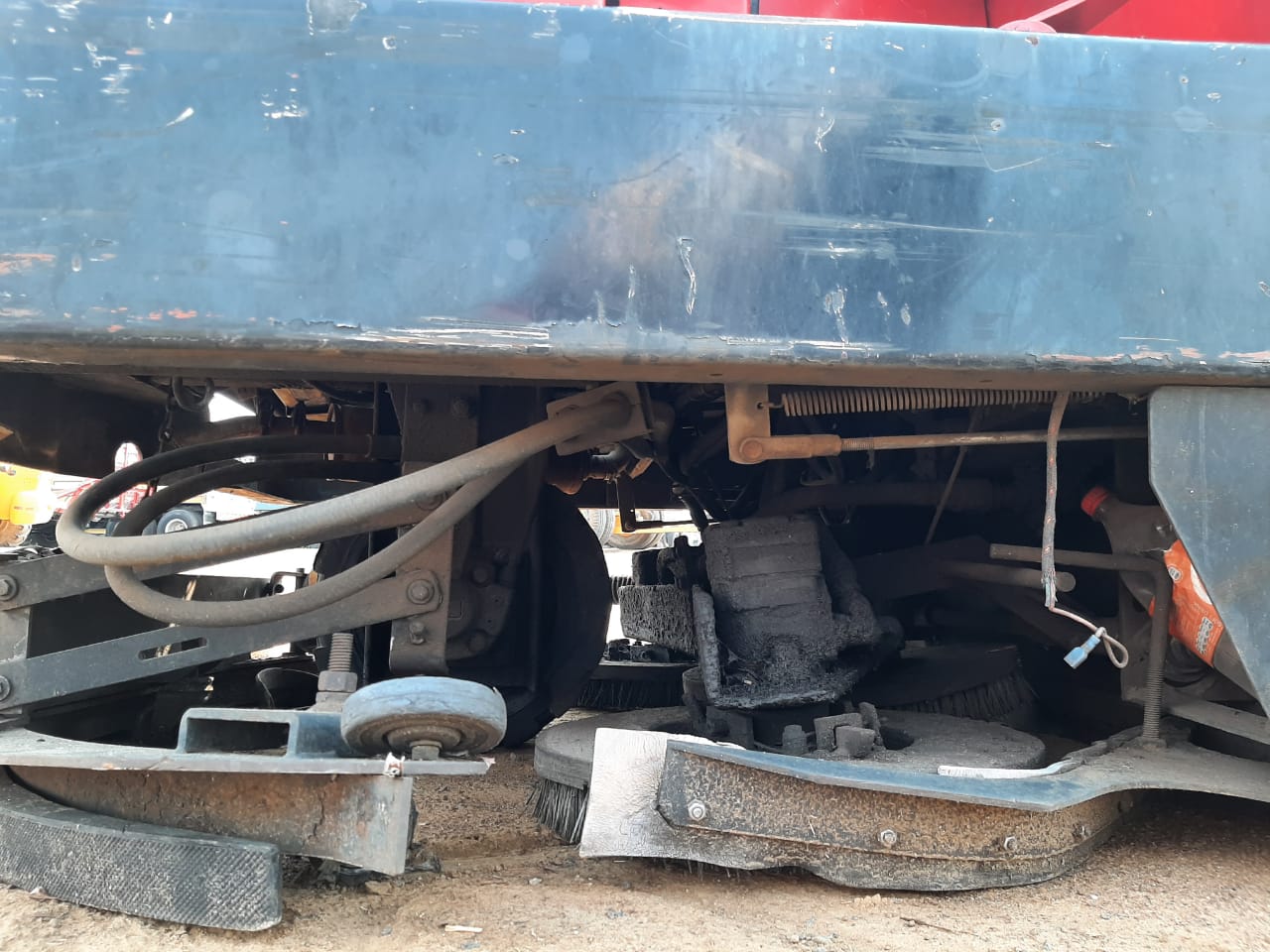 Road Broom Sweeper - Image 6