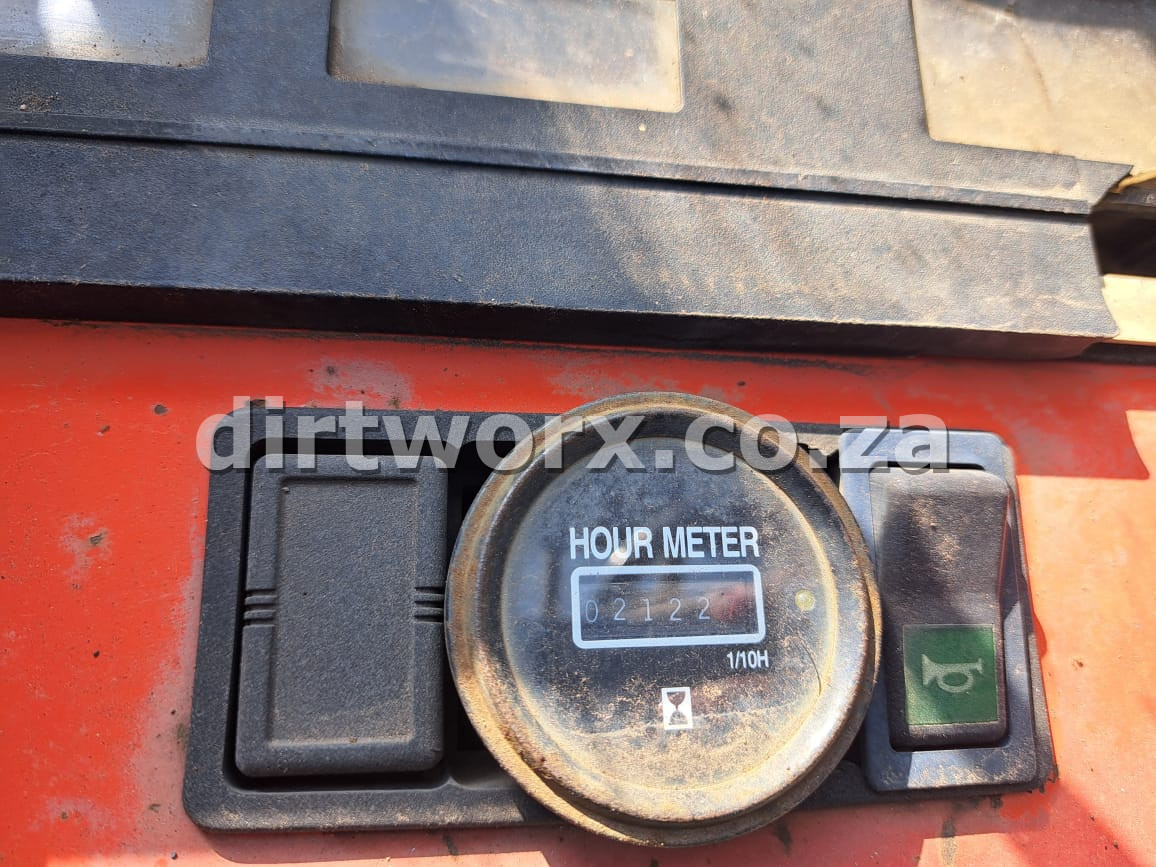 Manitou Rough Terrain Forklift 5 Ton - Image 9