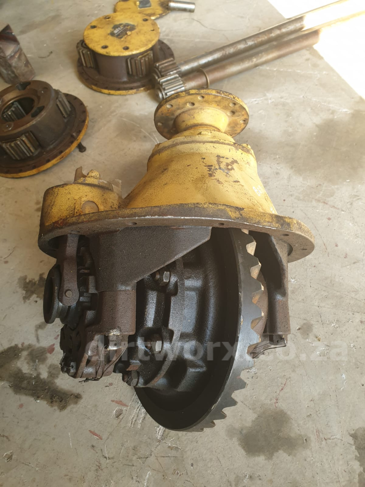 Bell 1206 Tow Tractor Centre Portion - Image 5