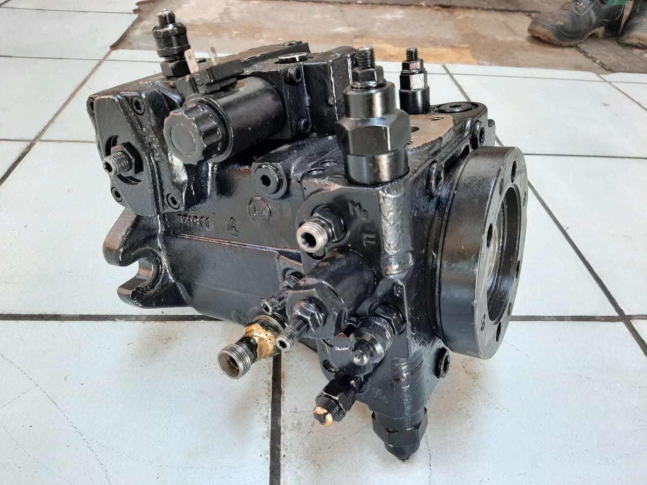 Bosch Rexroth Variable Displacement Axial Piston Pump AA4VG40 - Image 7