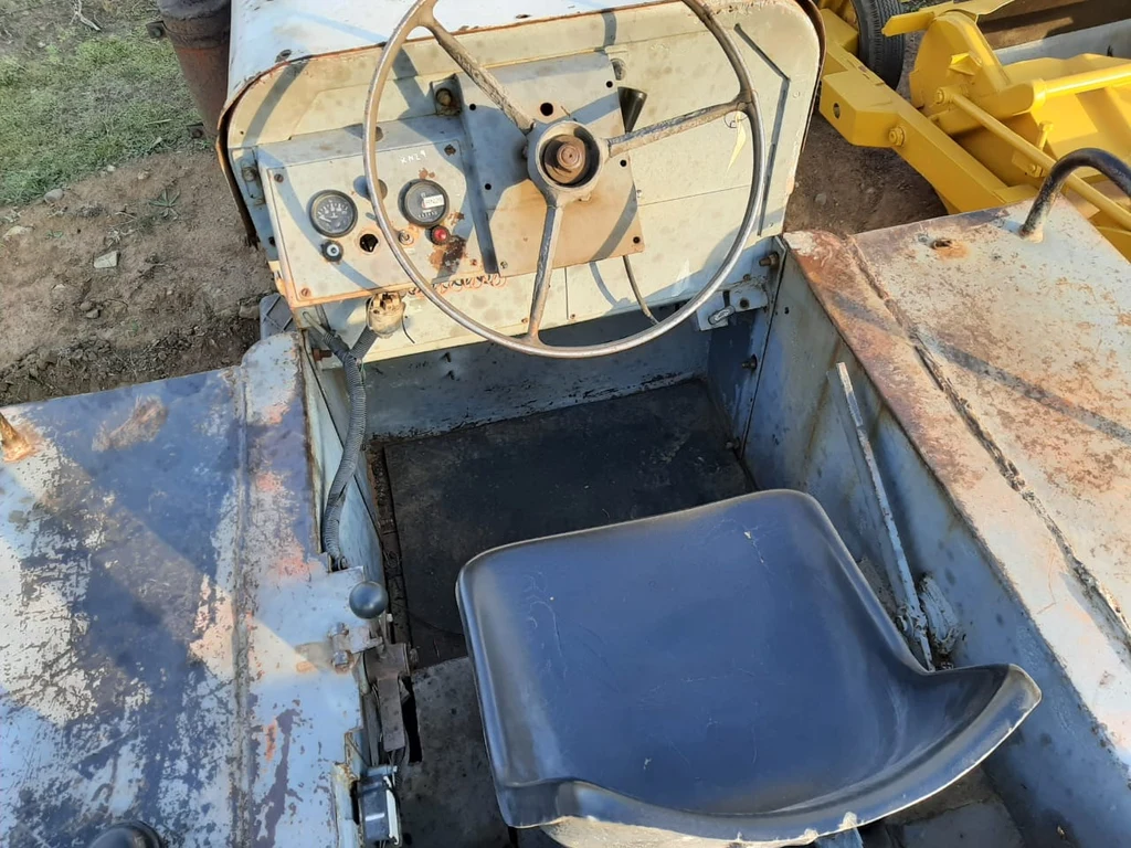 Smooth Drum Roller 15 Ton - Image 11