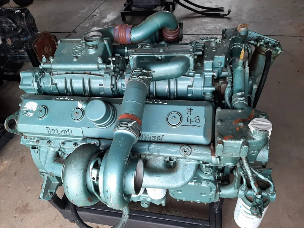 GM Detroit Diesel 12V71 Twin Turbo Engine - Image 2