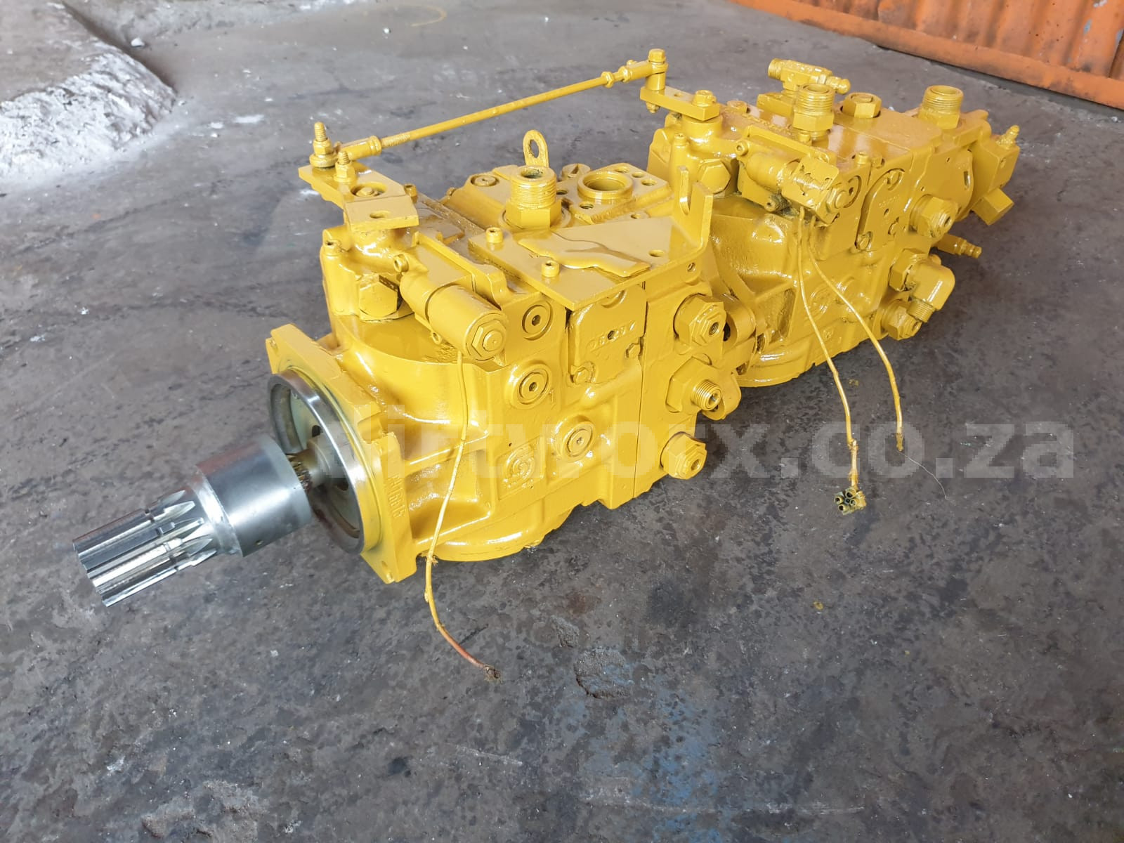 Sauer-Danfoss Variable Displacement Axial Piston Pump 90R055