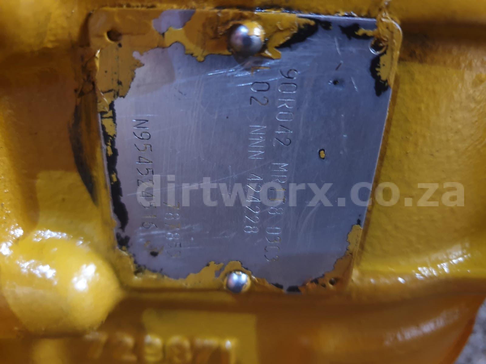 Sauer-Danfoss Variable Displacement Axial Piston Pump 90R055 - Image 6