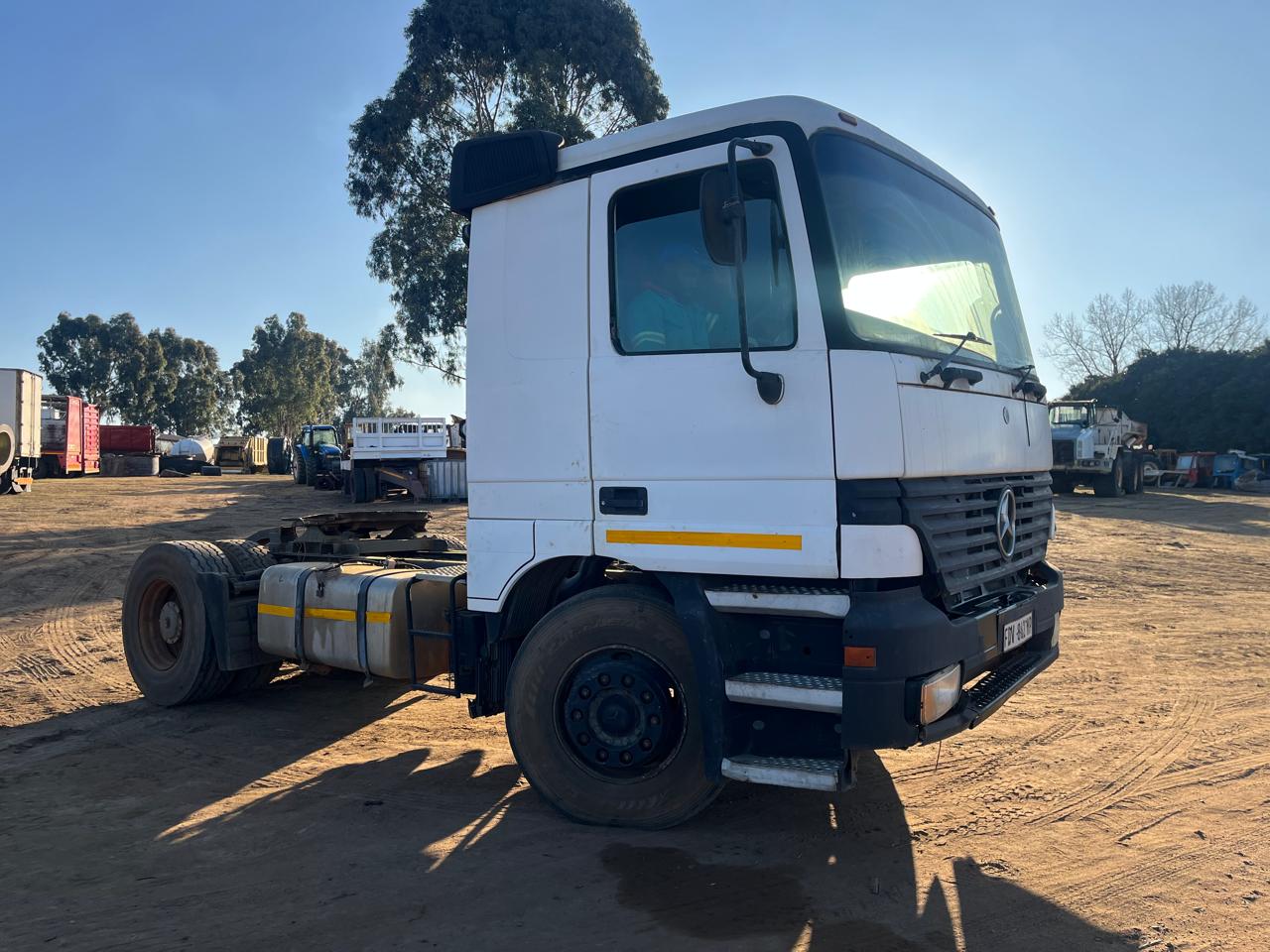 2002 Mercedes Benz Axor 1838 Horse Truck - Image 4