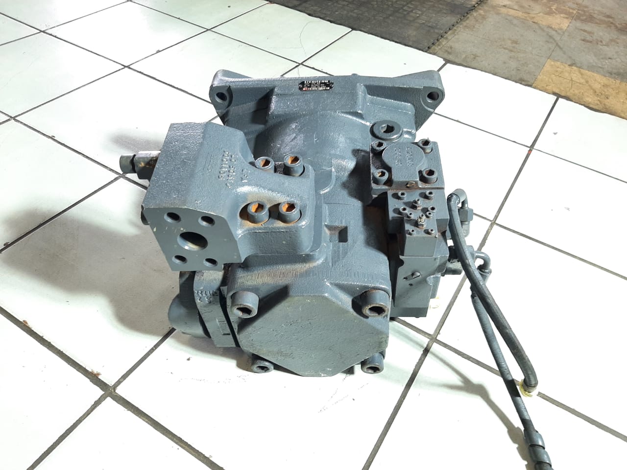 Liebherr LPV 165 Variable Axial Displacement Piston Pump - Image 5