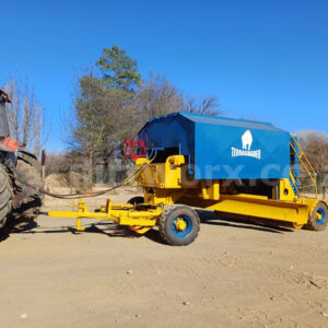 Sleepskraper met Roller Ripper en Watertank