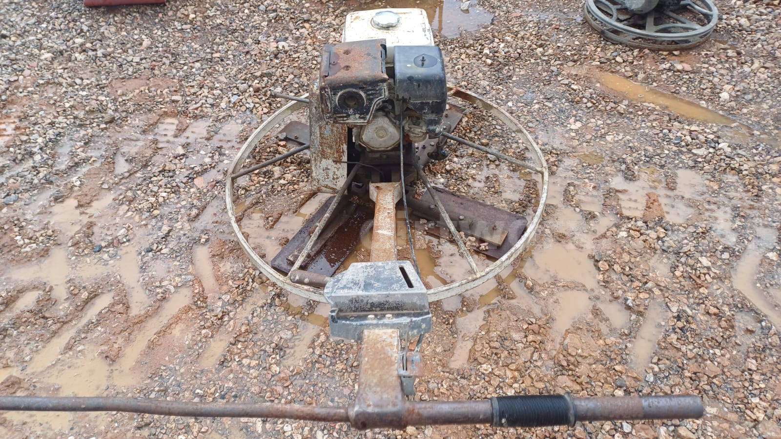 Honda GX240 Walk Behind Trowel Power Float - Image 4