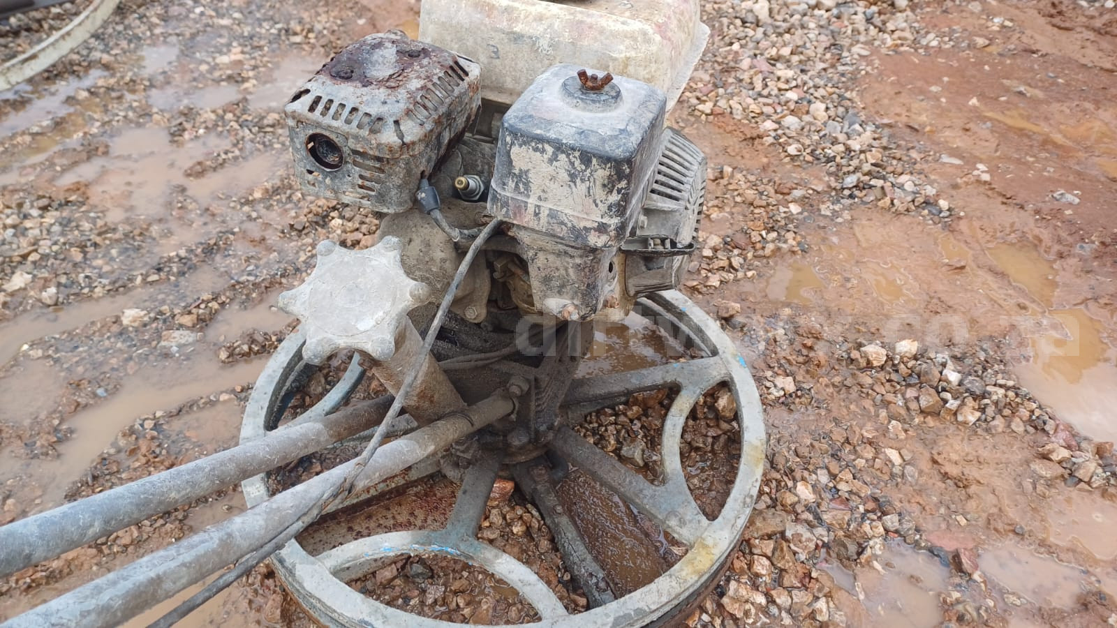 Honda Walk Behind Trowel Power Float - Image 2