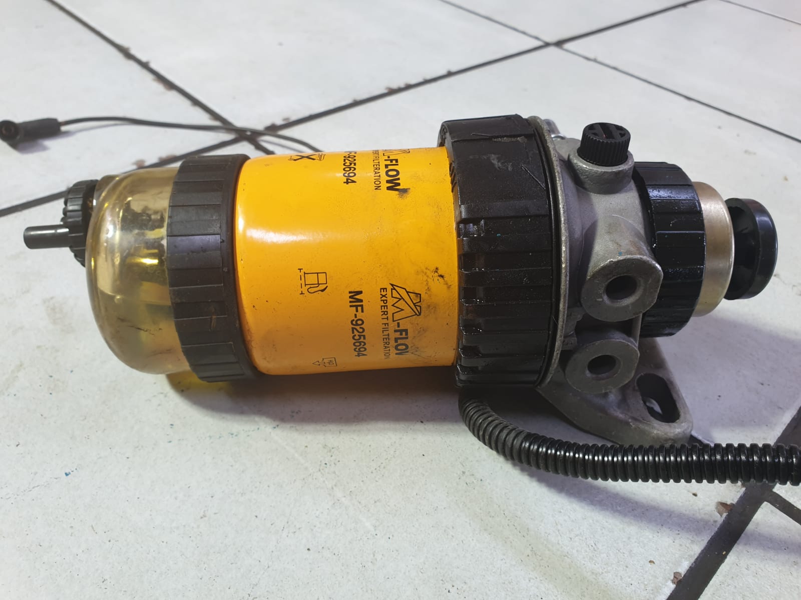 Excavator Fuel Water Separation With Hand Pump - Image 4