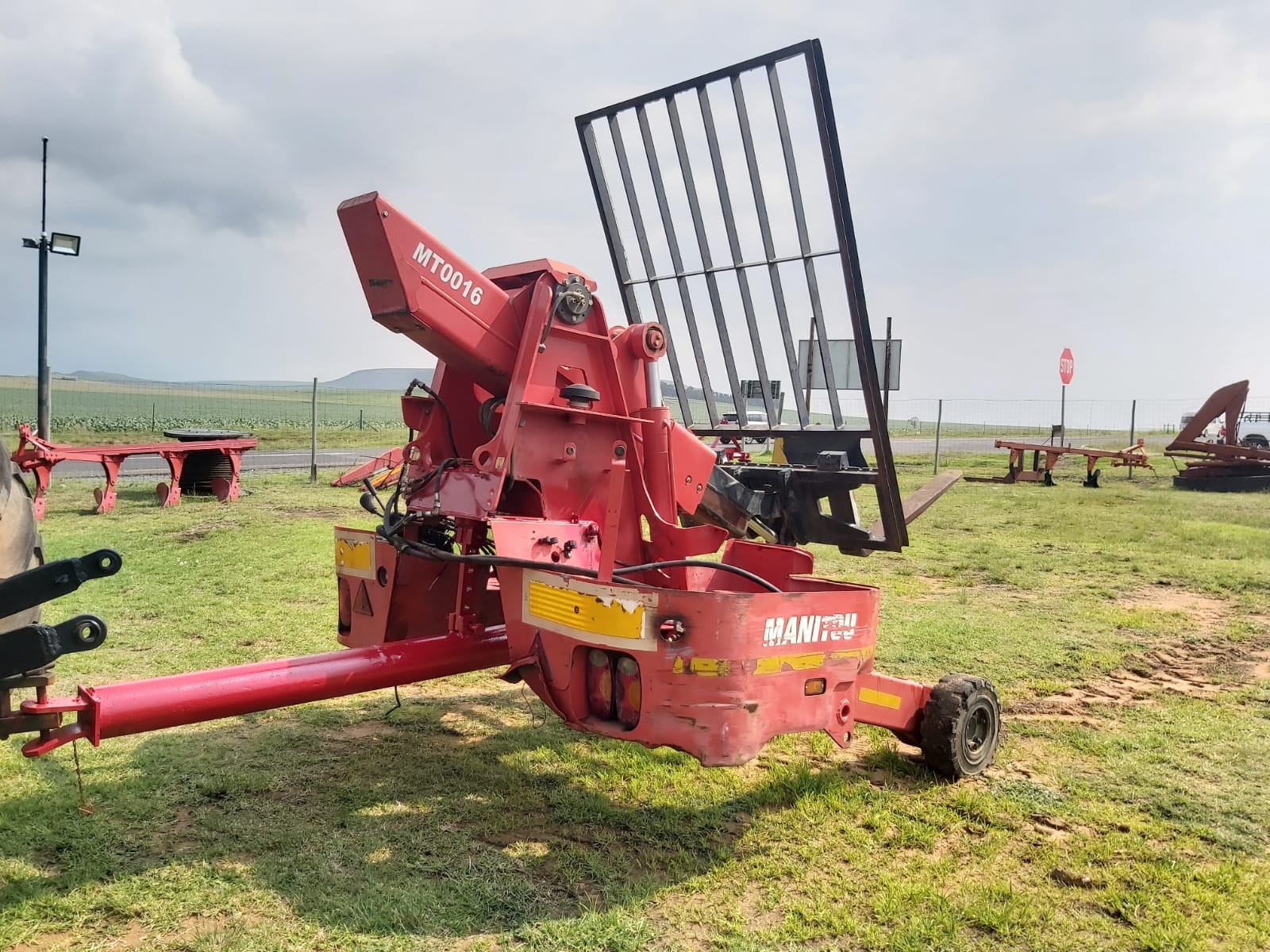Forklift Tractor Attachment 2,5 Ton - Image 6