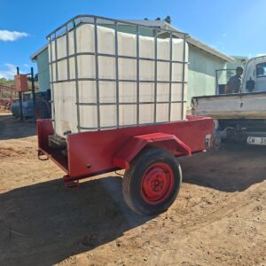 Trailer with 1000L Water Tank