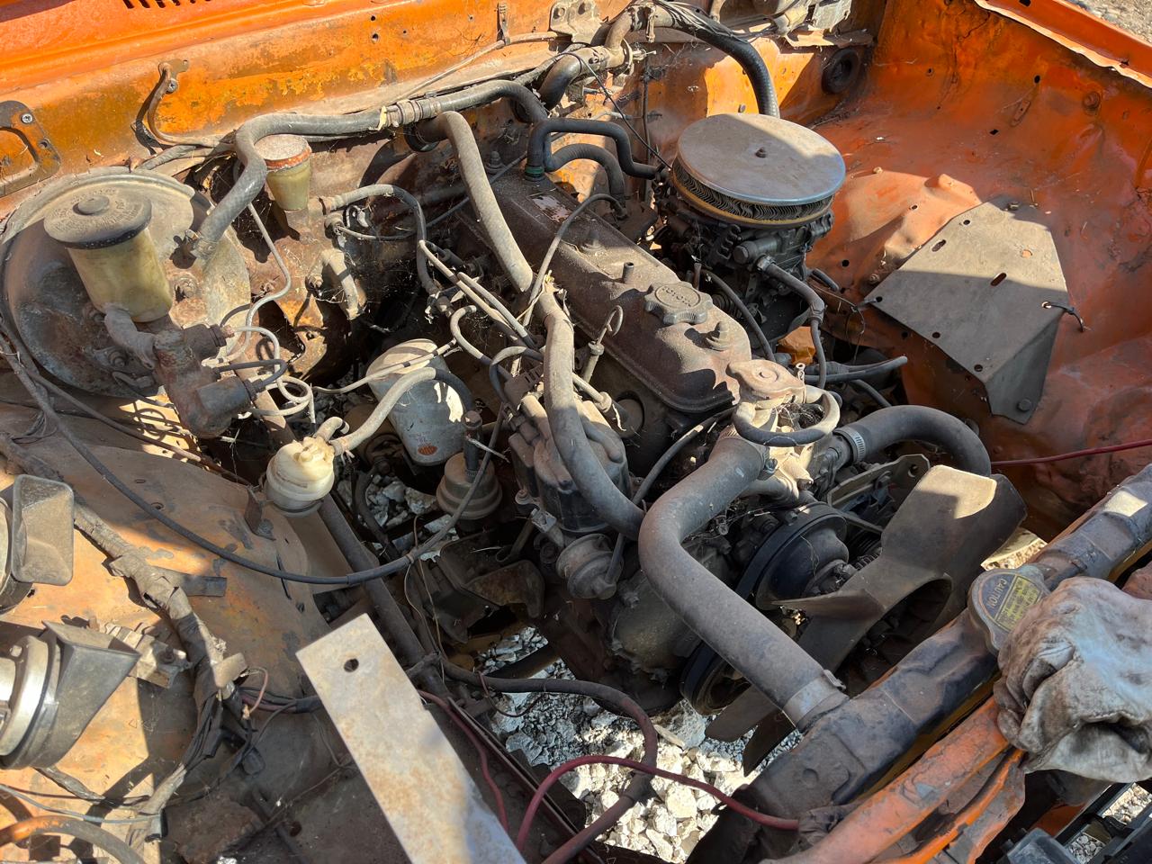 1980 Toyota RN30 Hilux Bakkie With Canopy - Image 9