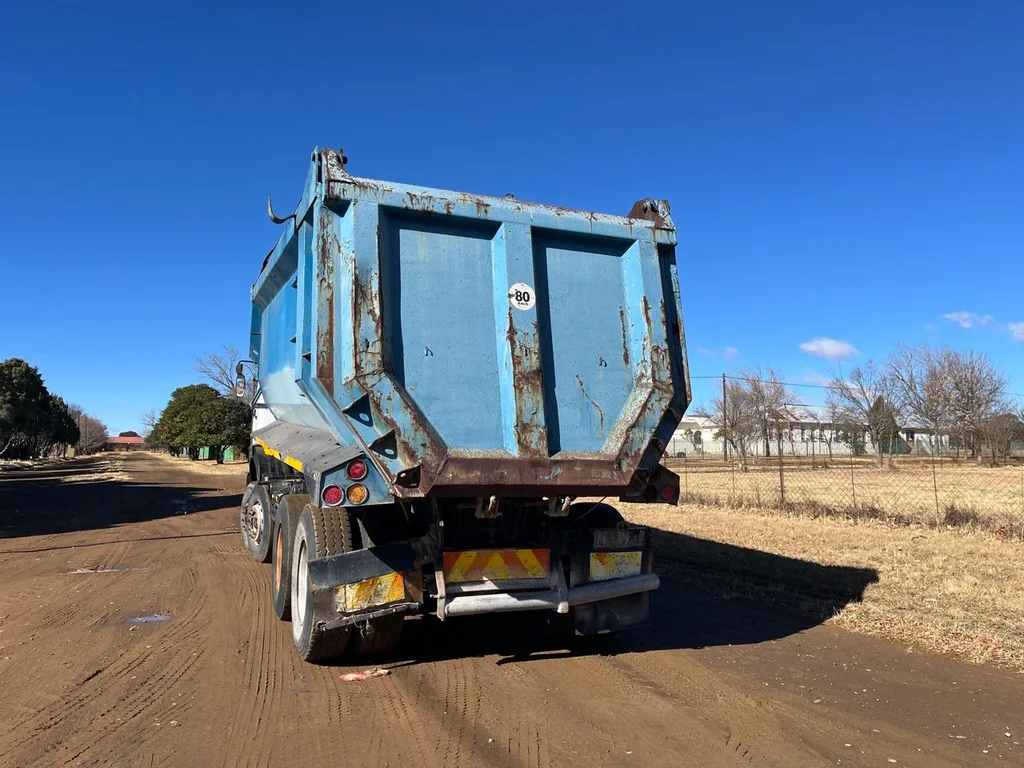 2008 Powerstar 4035 Tipper Truck - Image 2