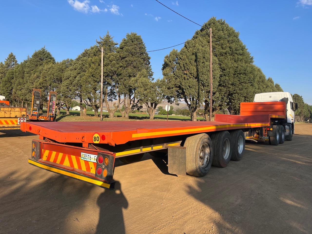 2010 Afrit Stepdeck Flatdeck Trailer - Image 2