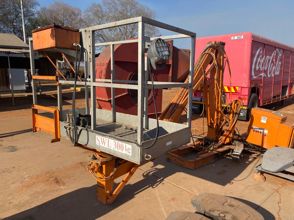 Cherry Picker Ronwal - Image 2