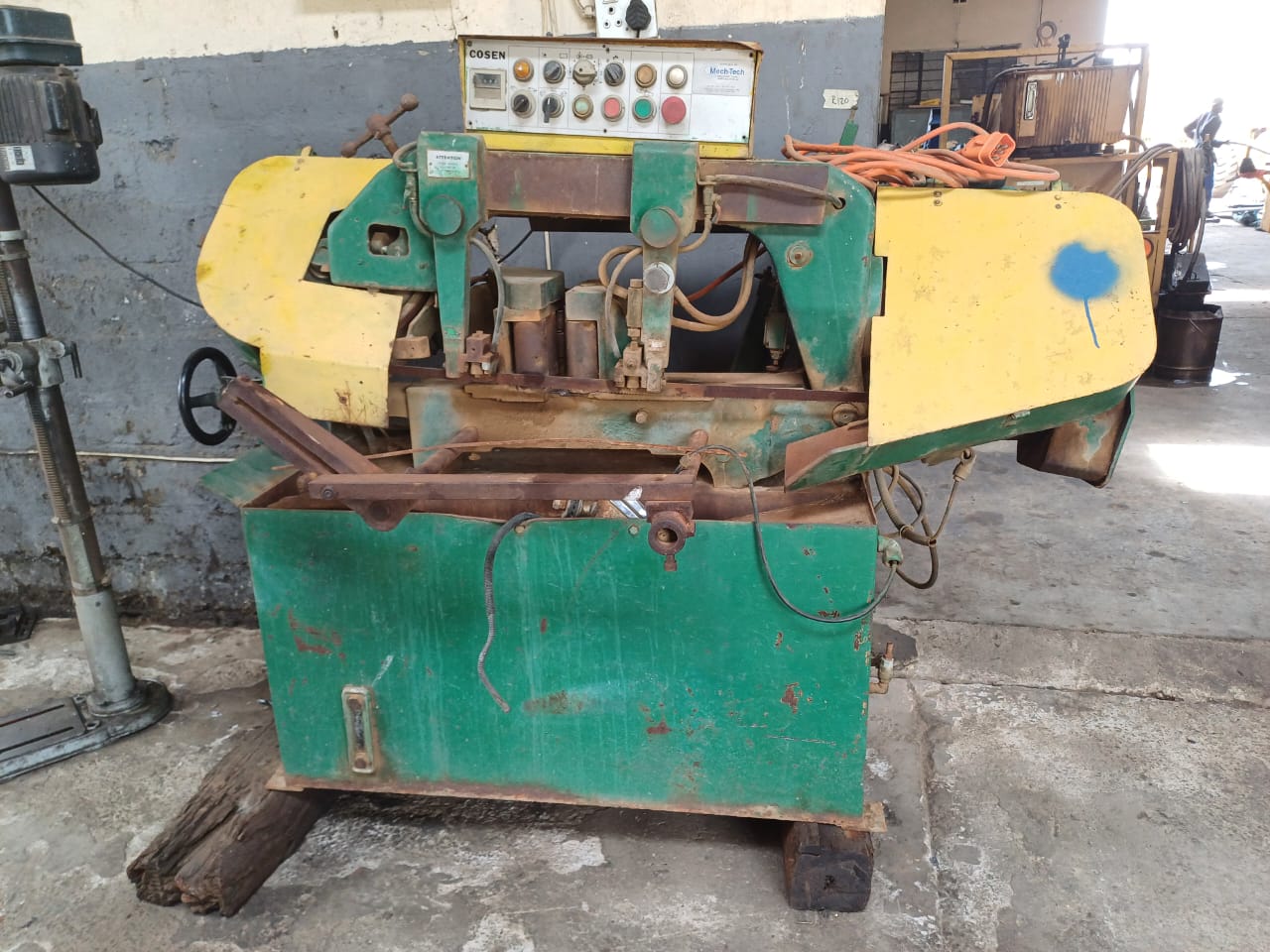 Cosen AH-250C Band Saw
