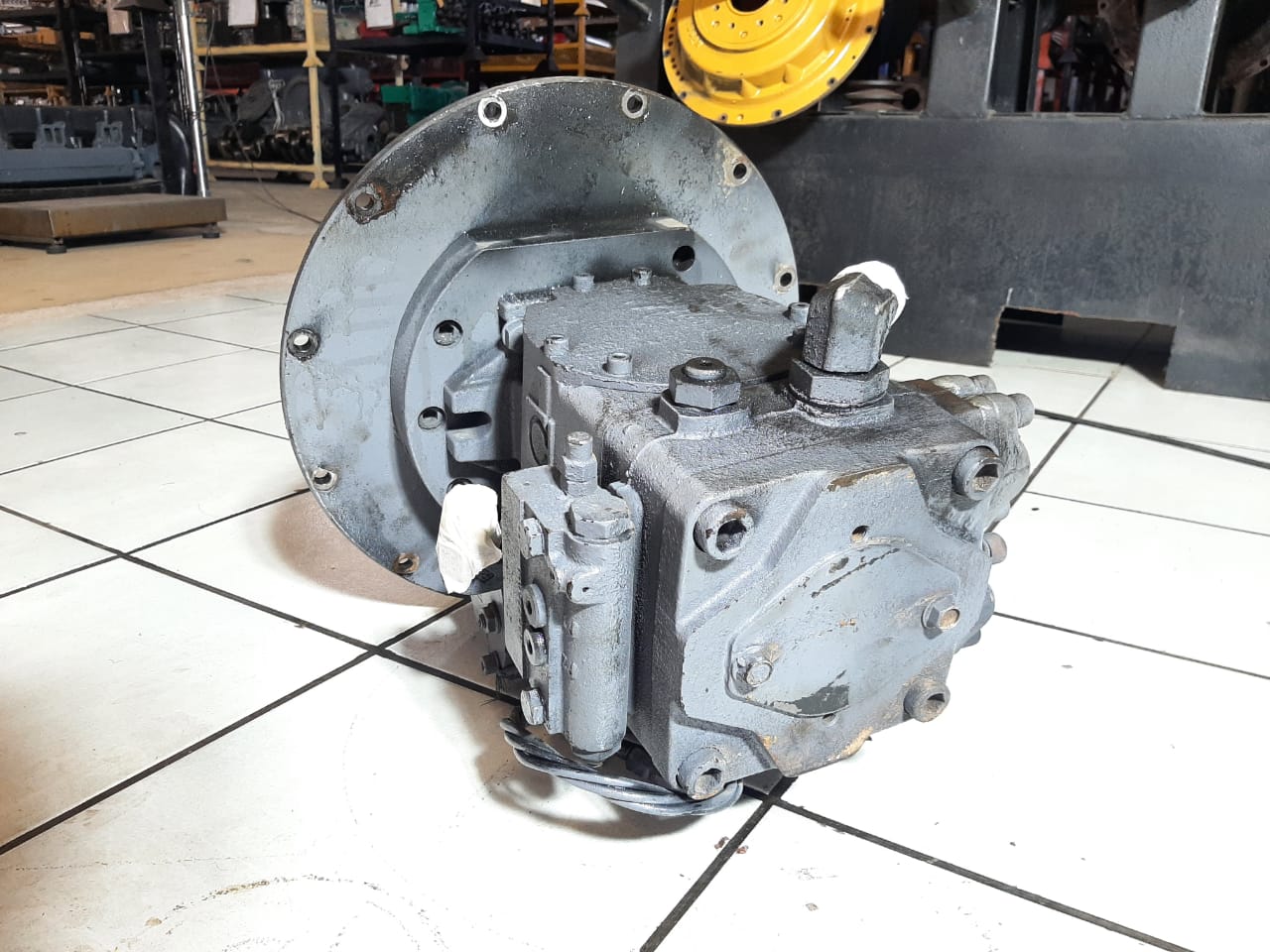Bondioli & Pavesi Closed Circuit Variable Displacement Axial Piston Pump HPP8 - Image 4