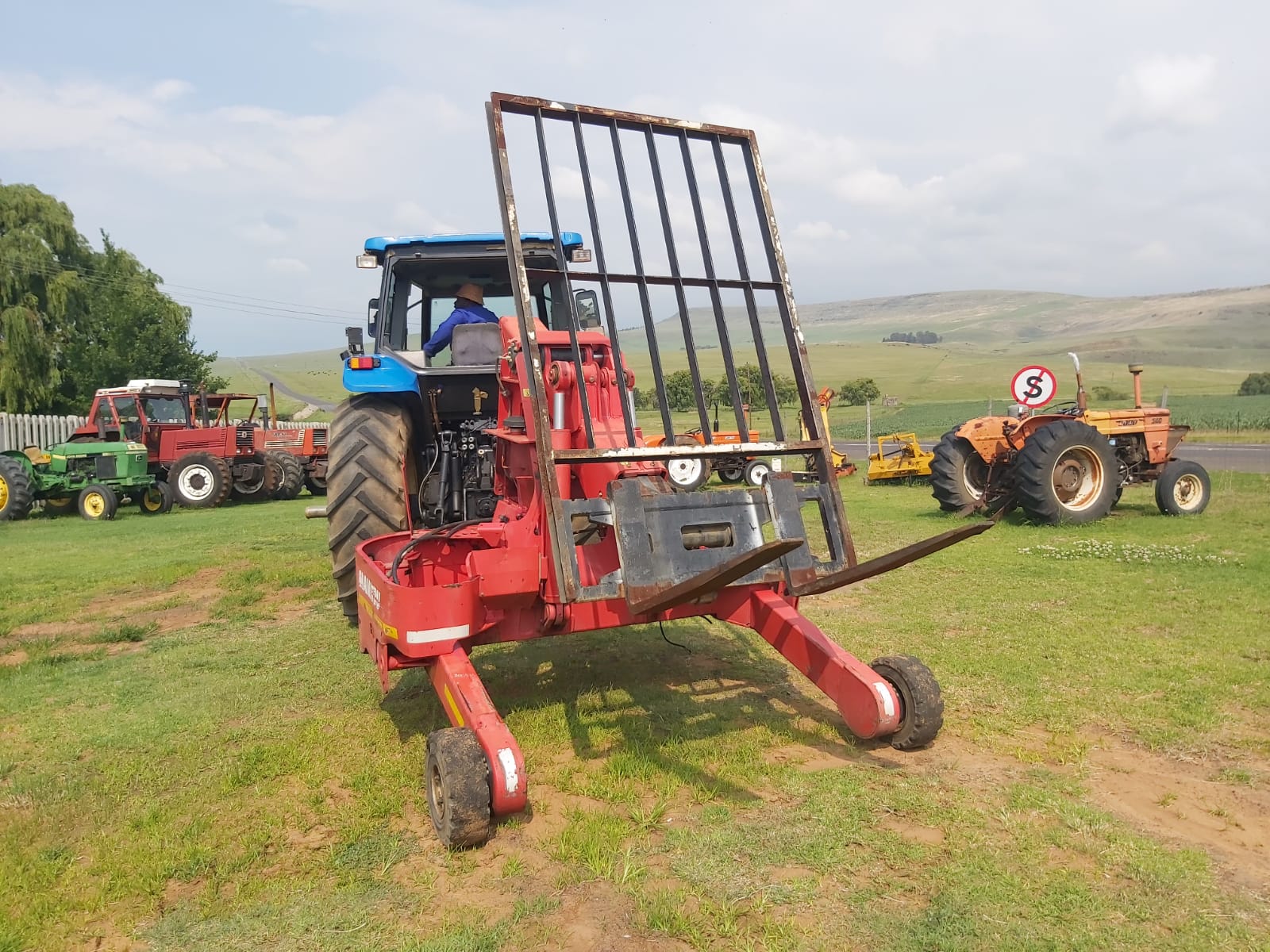 Forklift Tractor Attachment 2,5 Ton - Image 4