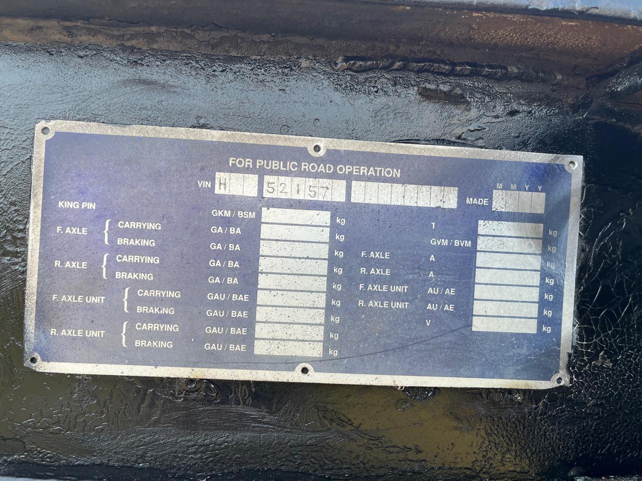 Henred Skeletal Container Trailer - Image 12