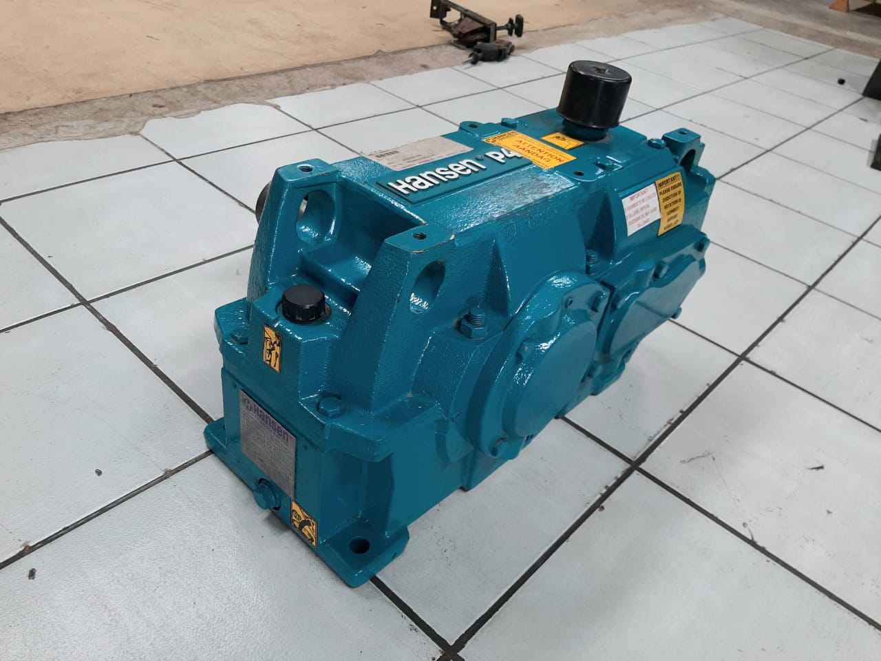 Hansen P4 Multistage Industrial Gearbox 37kW Ratio 22.4 to 1 - Image 9
