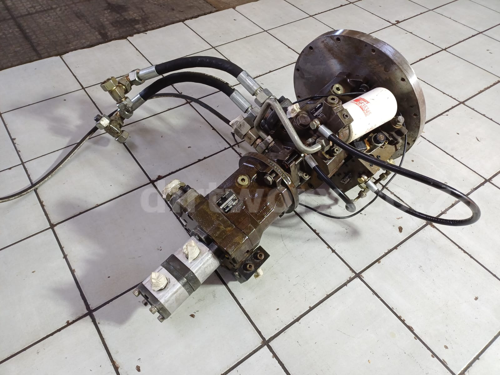 Linde HPR75-02N HPV135-02 Hydraulic Pump Set - Image 4