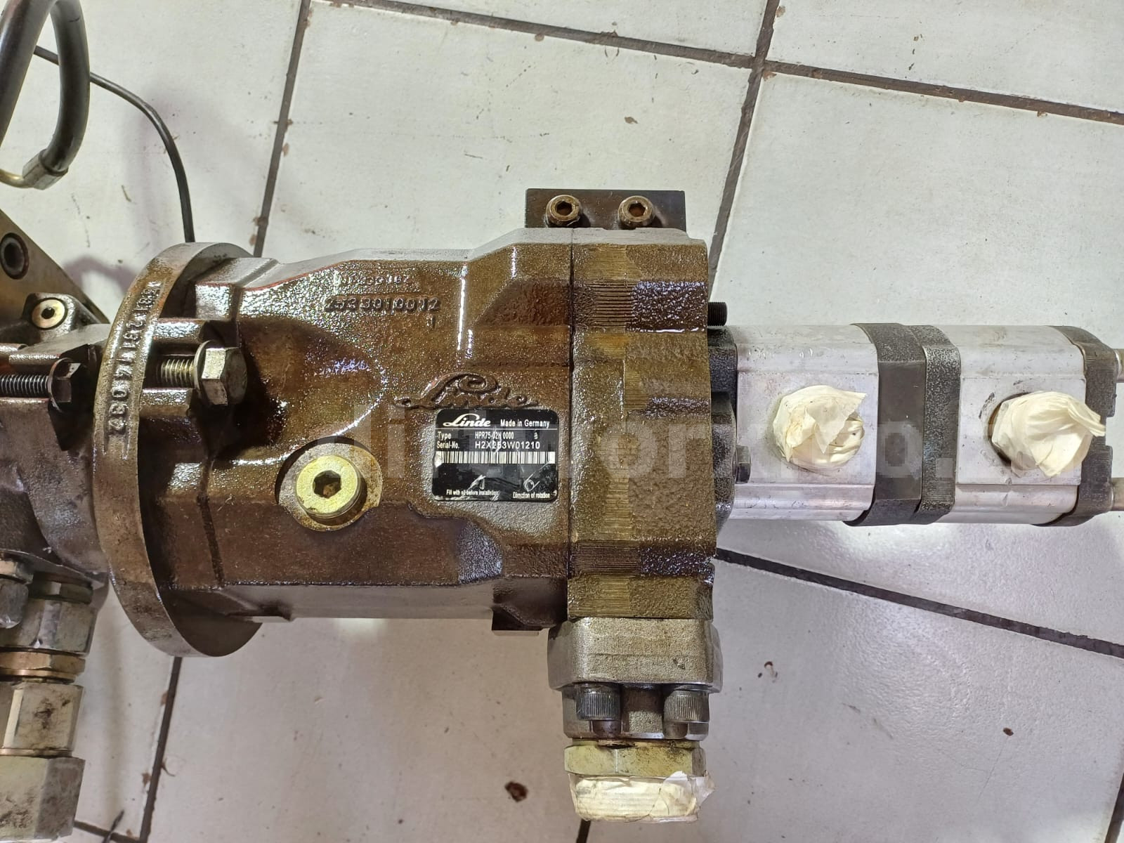 Linde HPR75-02N HPV135-02 Hydraulic Pump Set - Image 6