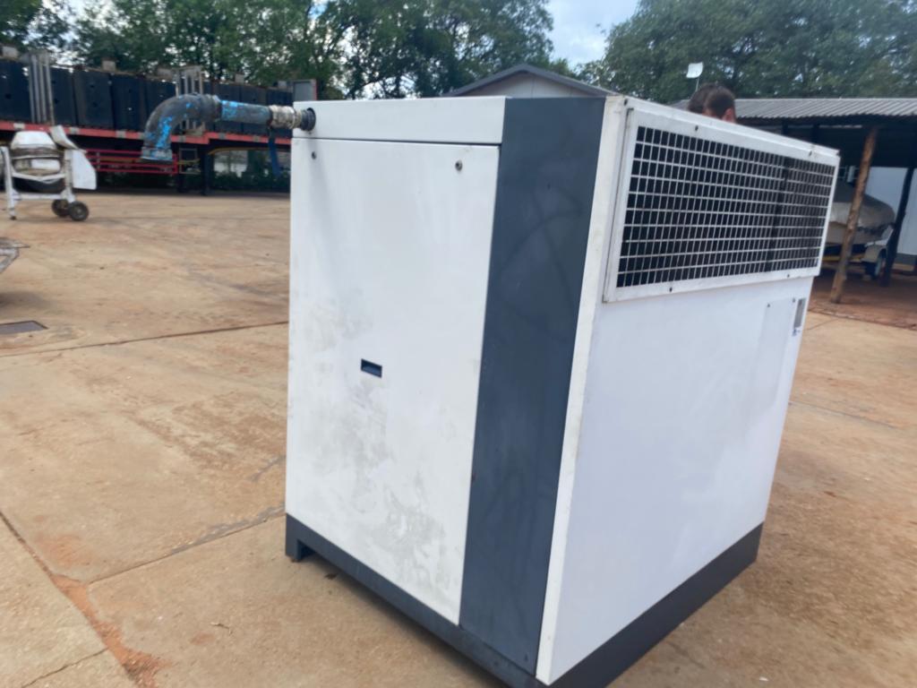 2010 Gardner Denver 37kW Rotary Screw Air Compressor 206 cfm - Image 7