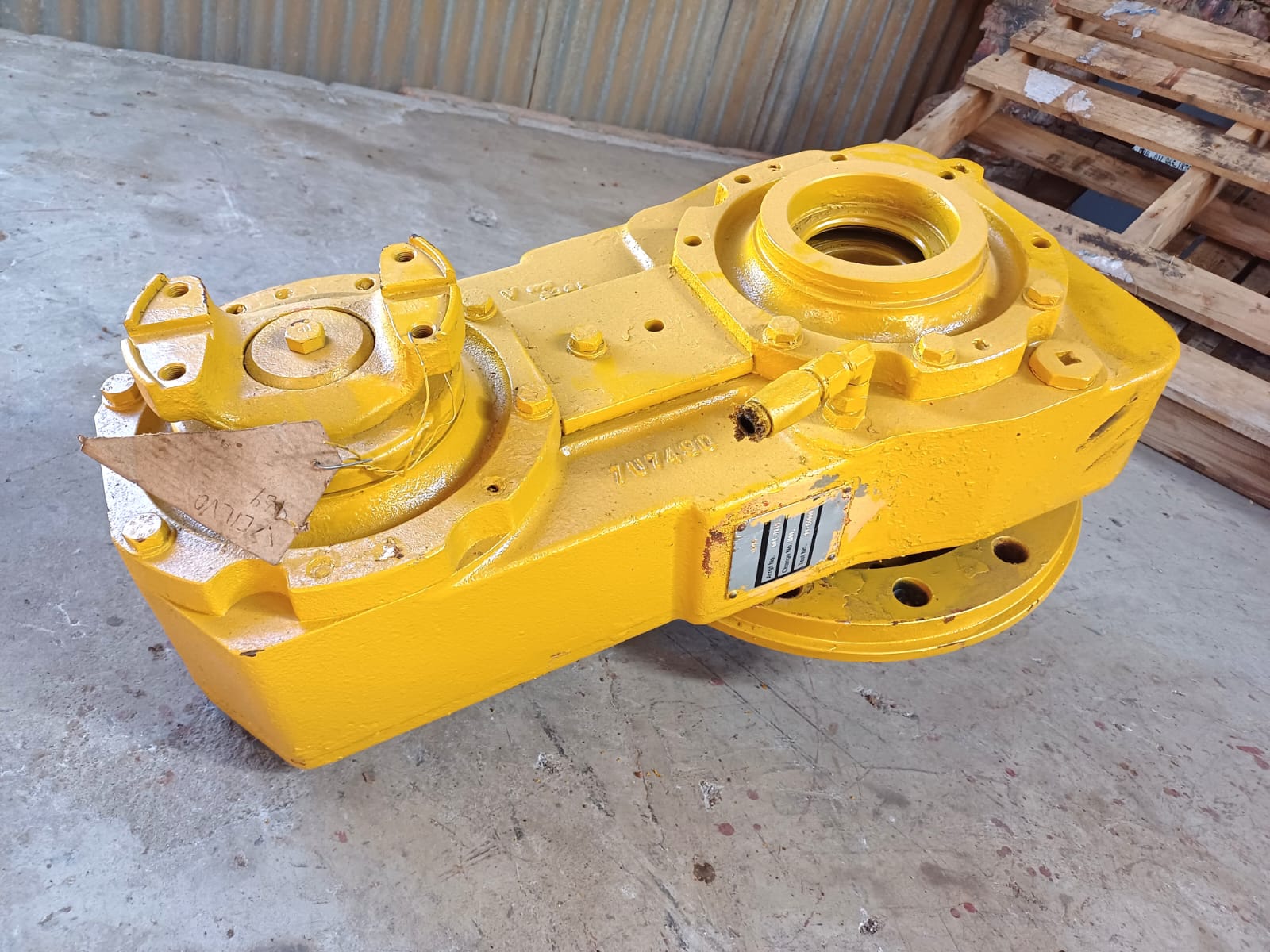 Caterpillar D300D Dropbox - Image 5