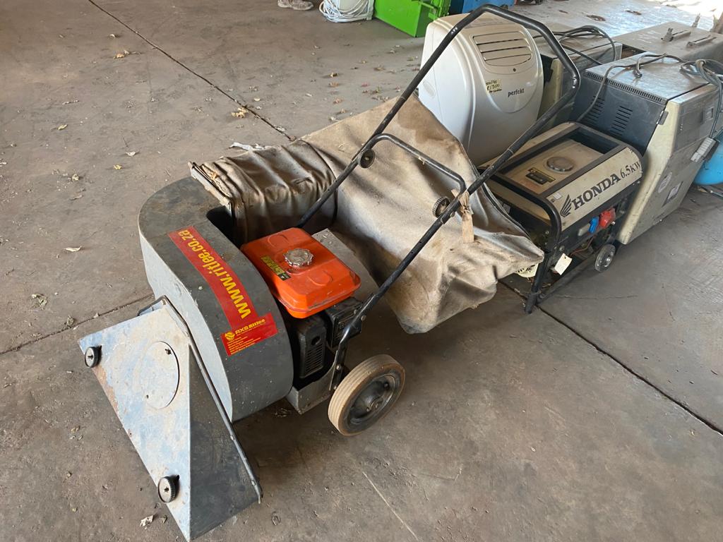Kubota Garden Leaf Vacuum Blower
