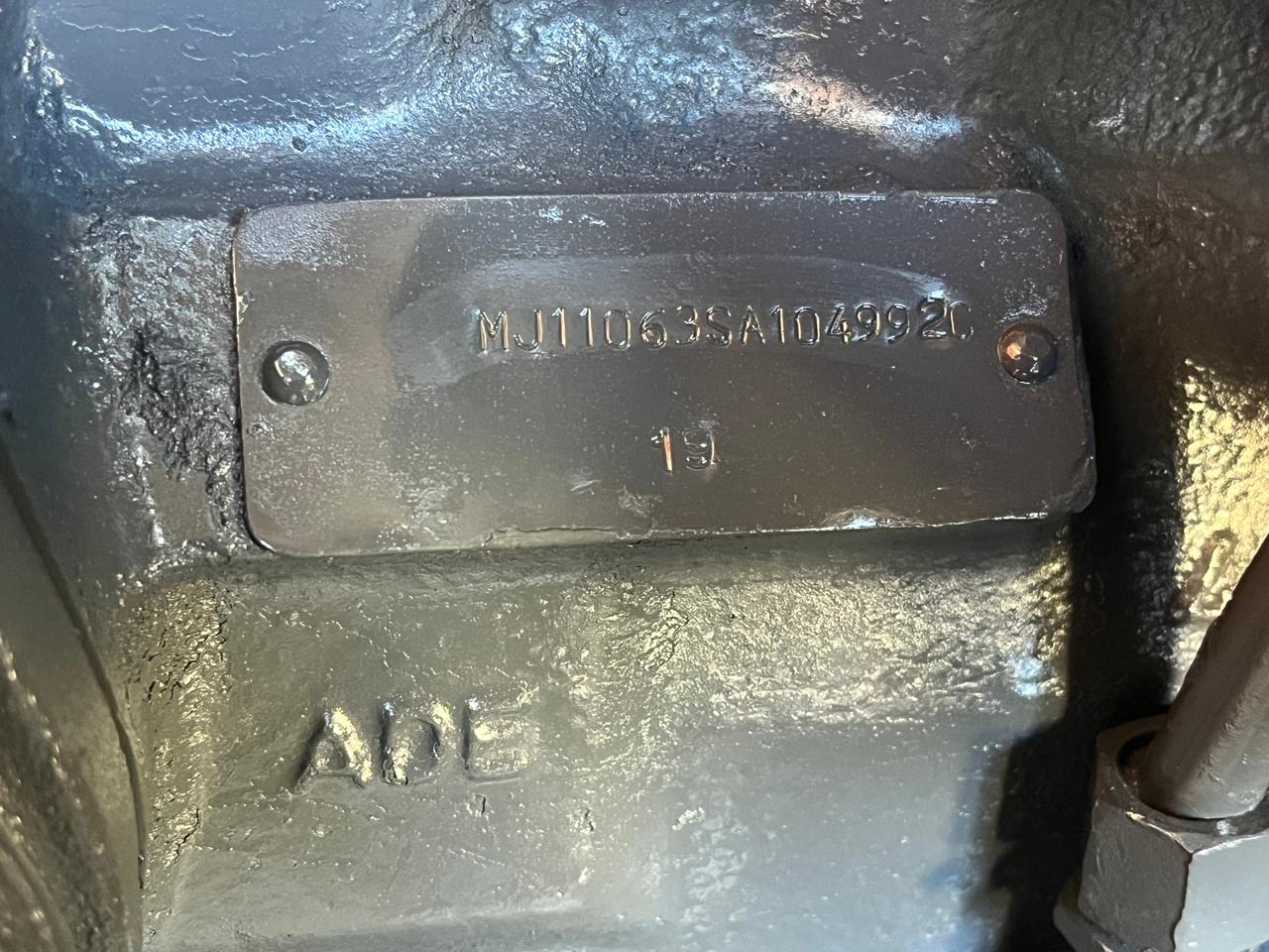 ADE 366 Engine with Gearbox - Image 11