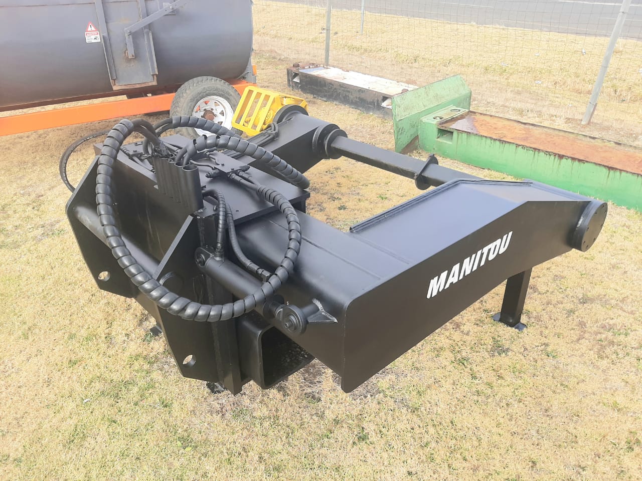 Telehandler Cable or Conveyor Belt Reel Handler Attachment - Image 4