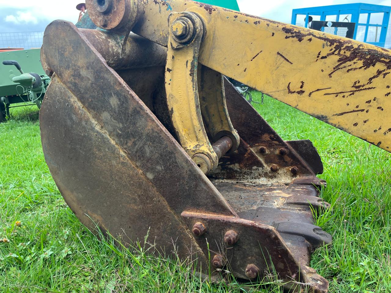 Komatsu PC40/PC45 Digging Bucket - Image 2