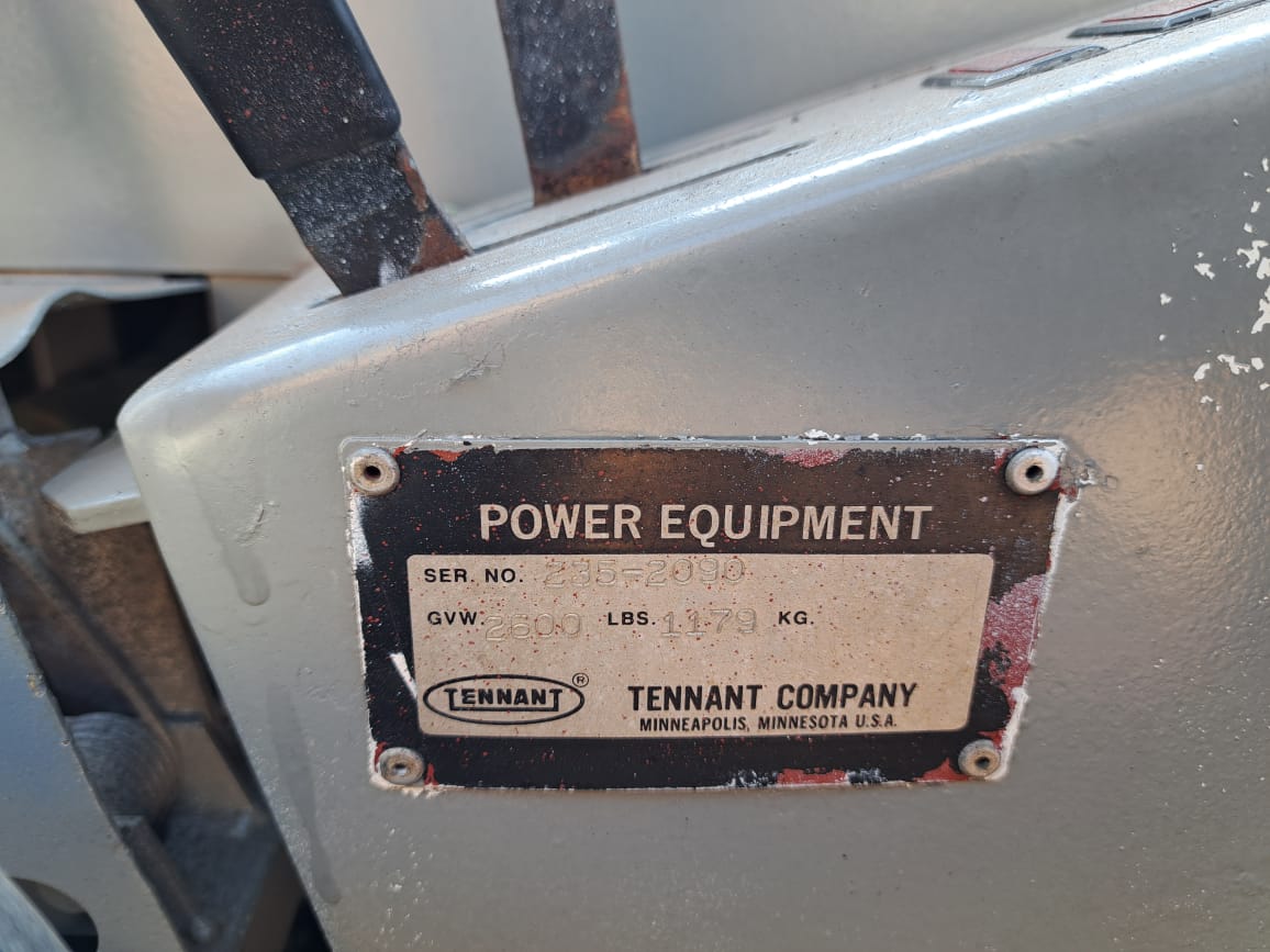 Tennant 235 Road Broom Sweeper - Image 7