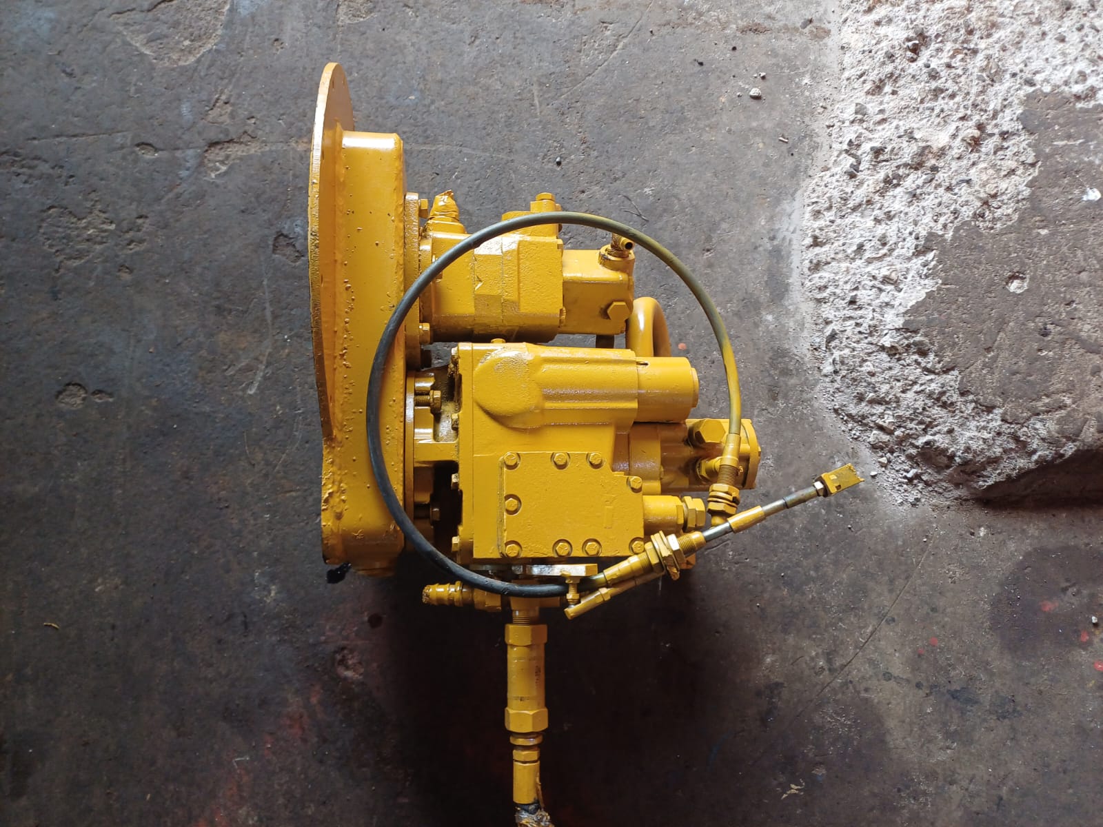 Sundstrand Variable Displacement Axial Piston Pump Drive - Image 6