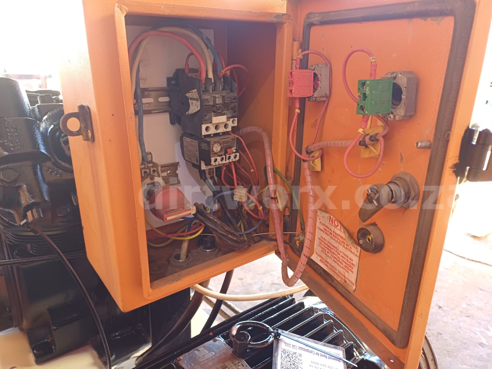 Ingersoll Rand Air Compressor 50 CFM - Image 9