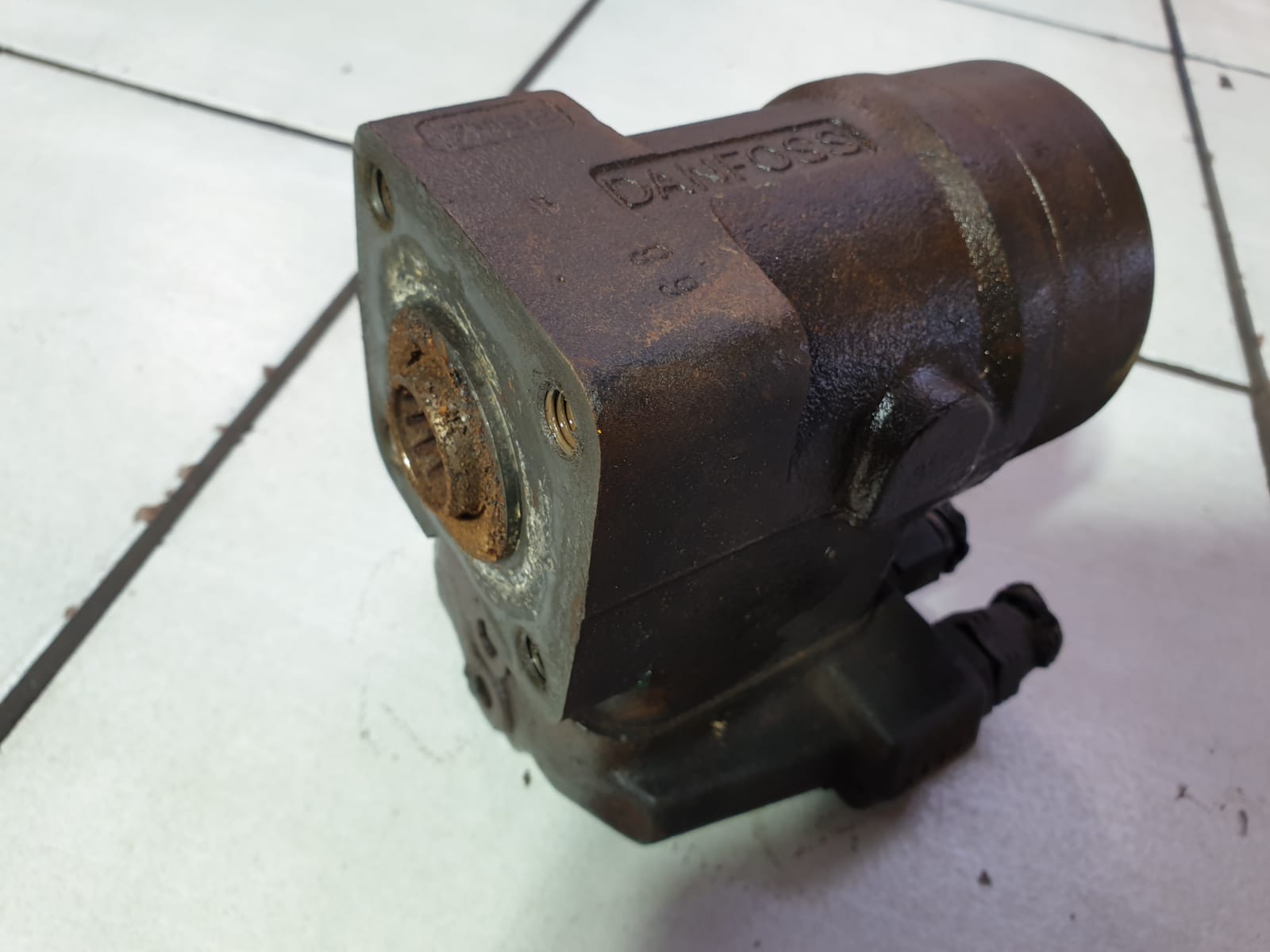 Danfoss Hydraulic Orbital Steering Control Valve OSPB 125 ON