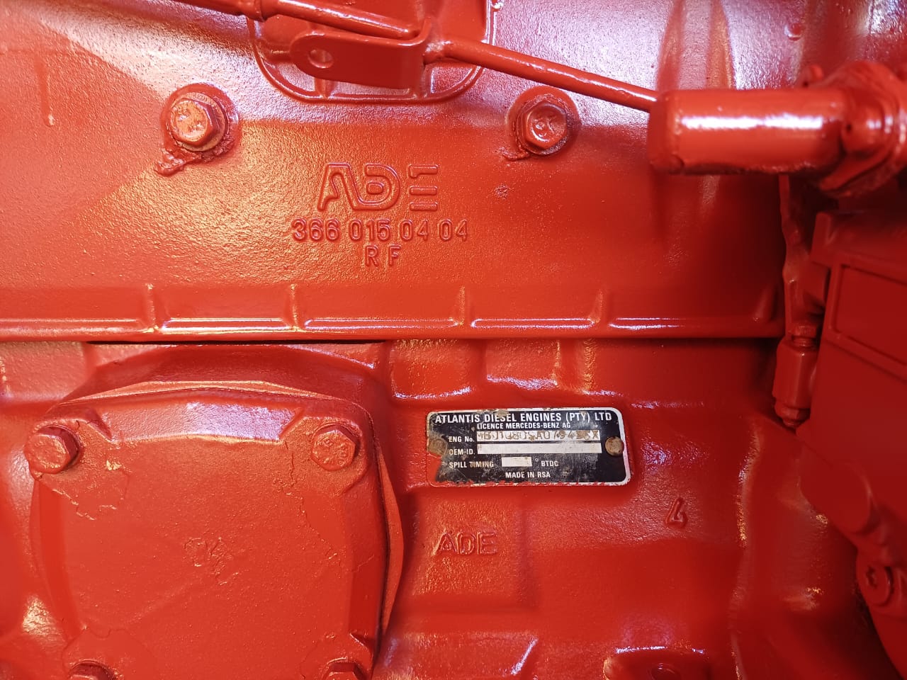 ADE 352 Engine - Image 9