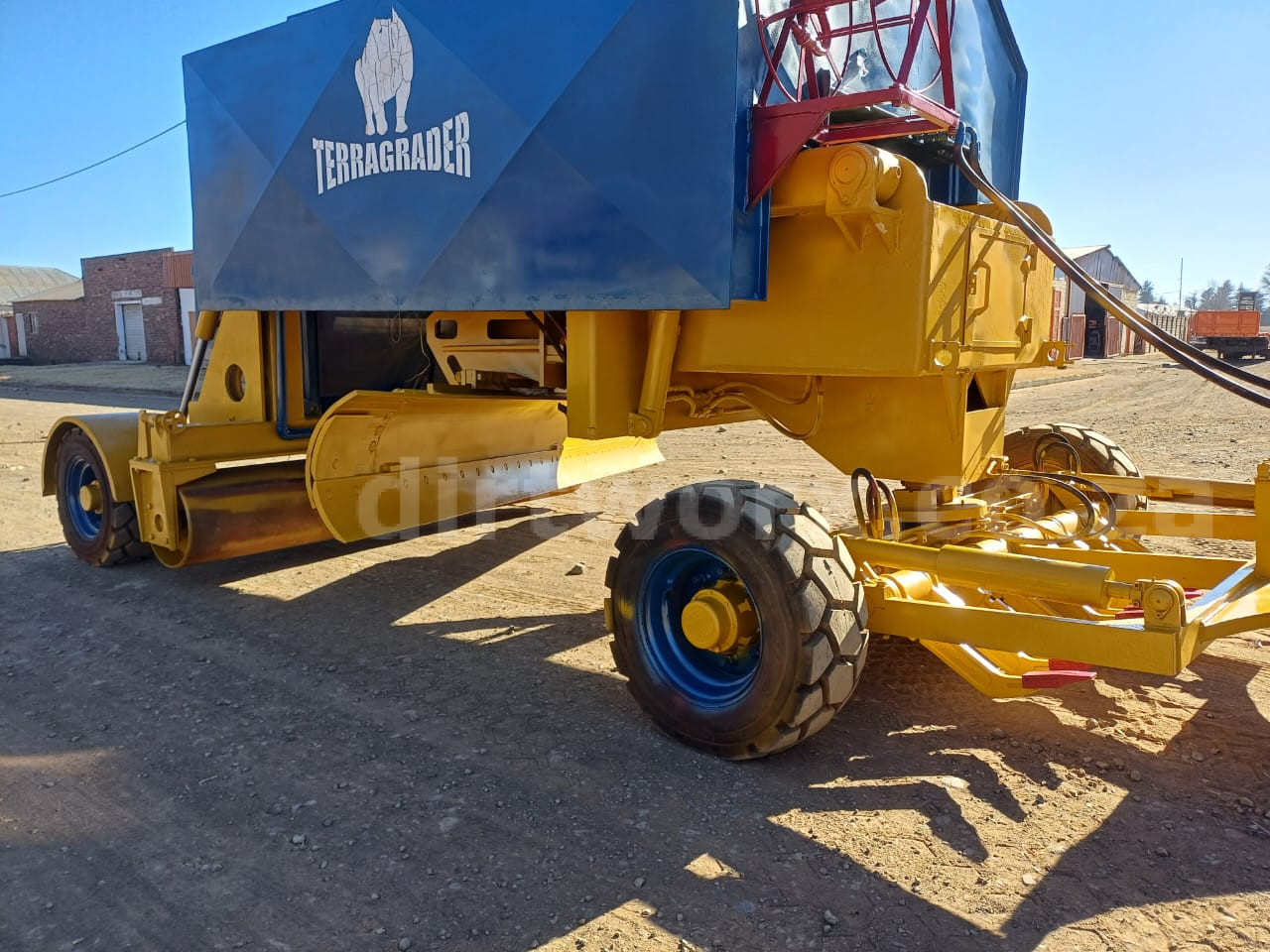 Sleepskraper met Roller Ripper en Watertank - Image 9