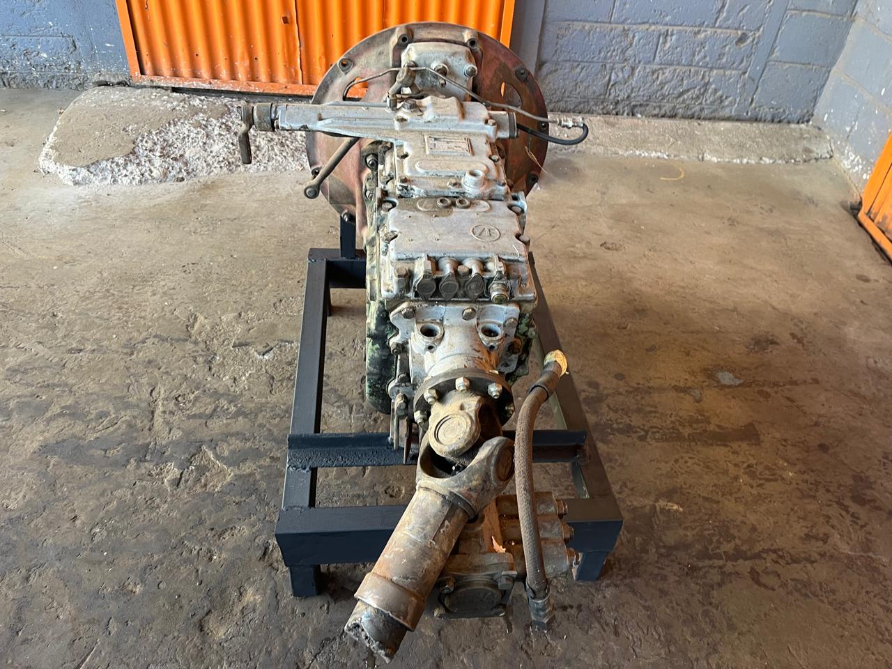 ZF AK6-70-3 Gearbox - Image 5