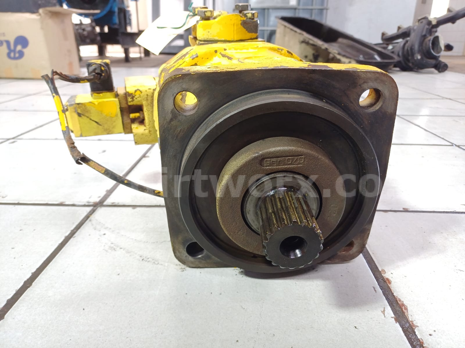 Rexroth Hydraulic Drive Motor - Image 2